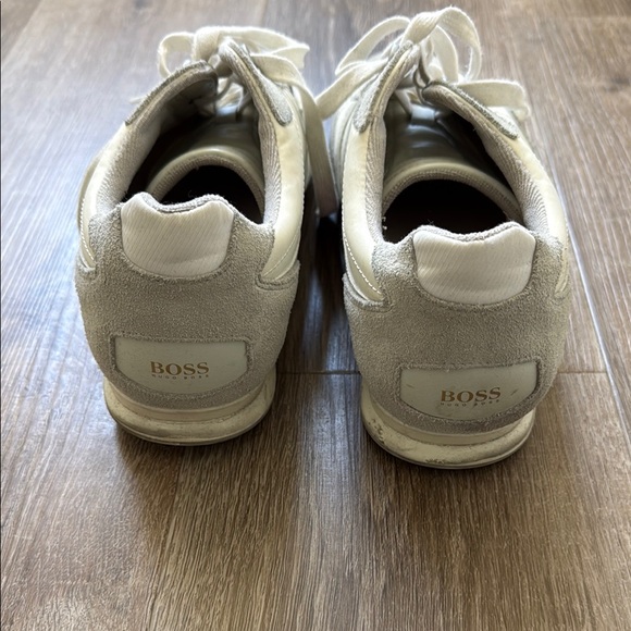 Boss White and Gray Sneakers Sleek Design - Picture 2 of 5